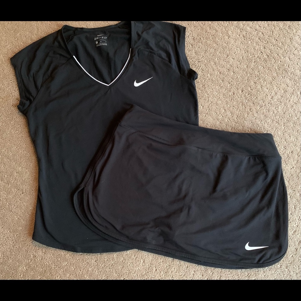 EUC Nike court driFit tennis skirt/top wms medium